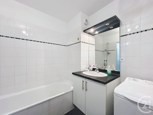 Appartement T3 à vendre - 3 pièces - 57.95 m2 - ONDRES - 40 - AQUITAINE - Century 21 Dune Et Or