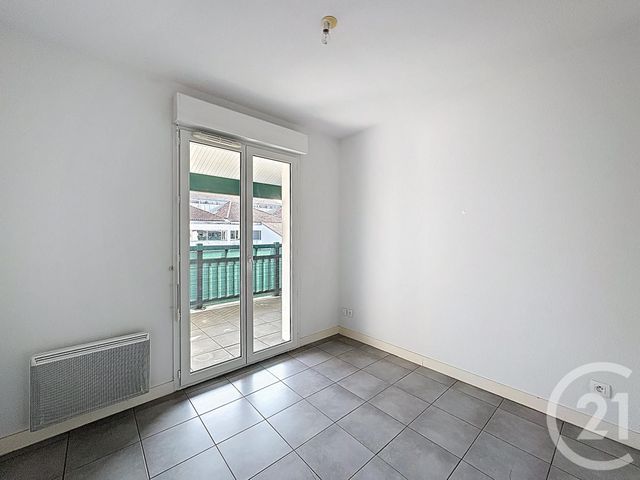 Appartement T3 à vendre - 3 pièces - 57.95 m2 - ONDRES - 40 - AQUITAINE - Century 21 Dune Et Or