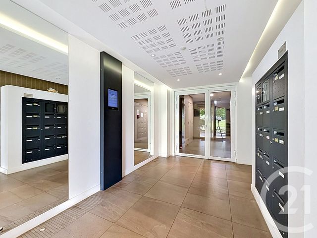 Appartement T3 à vendre - 3 pièces - 51.4 m2 - ST PIERRE D IRUBE - 64 - AQUITAINE - Century 21 Dune Et Or