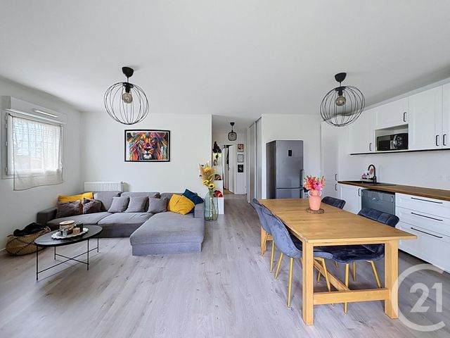 Appartement T3 à vendre - 3 pièces - 66.77 m2 - ONDRES - 40 - AQUITAINE - Century 21 Dune Et Or