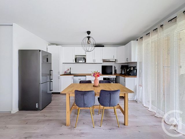 Appartement T3 à vendre - 3 pièces - 66.77 m2 - ONDRES - 40 - AQUITAINE - Century 21 Dune Et Or