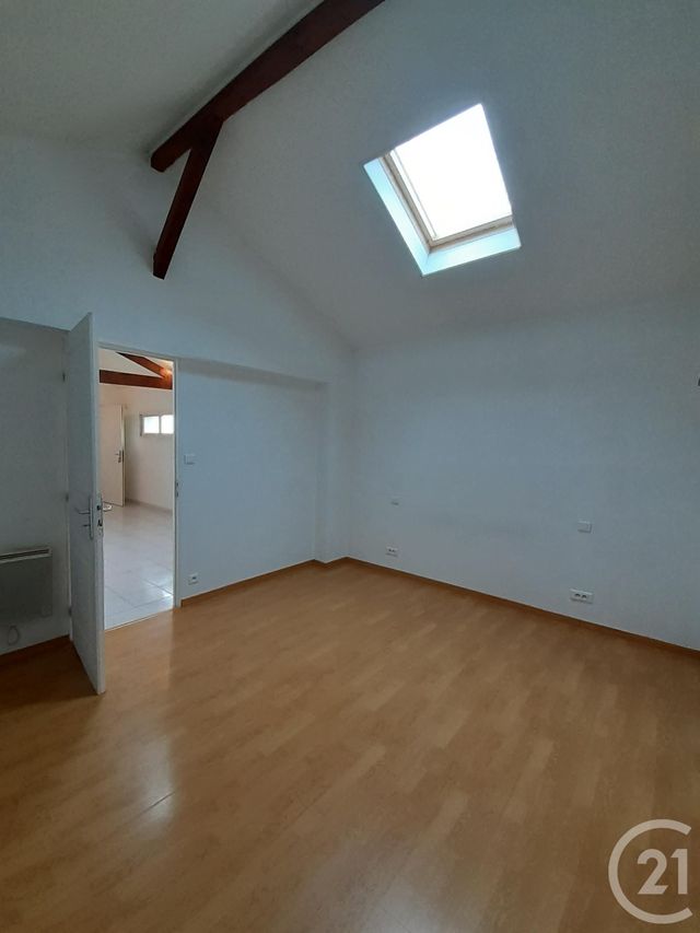 Appartement F2 à louer - 2 pièces - 40.35 m2 - USTARITZ - 64 - AQUITAINE - Century 21 Dune Et Or